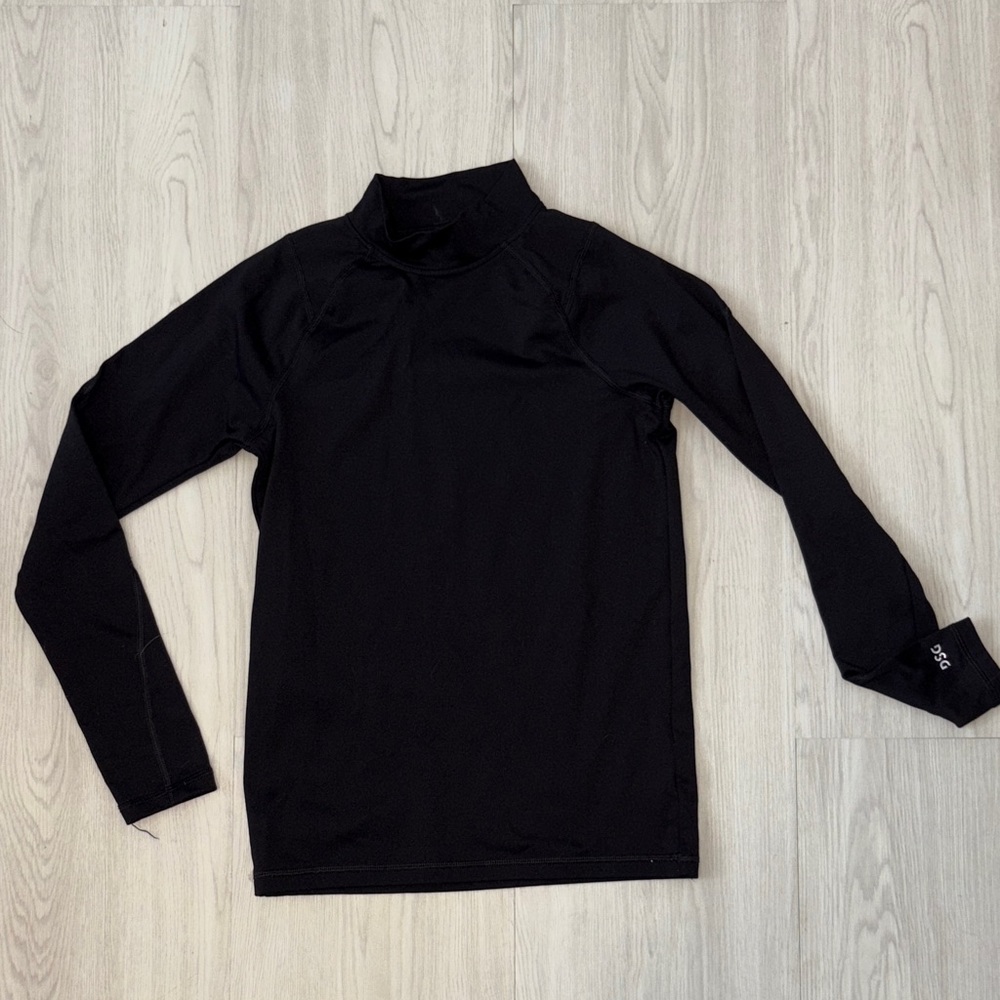 DSG youth Black Long Sleeve compression top size L (14/16)
